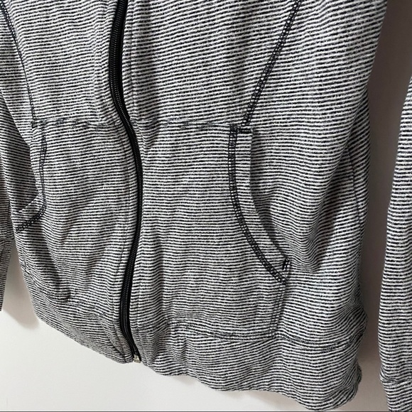 Joe Fresh Black & White Striped Zip Up Hoodie | M - Picture 3 of 8